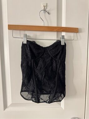I AM GIA black strapless corset top